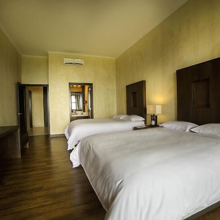 Hotel La Reunion Golf Resort And Residences Antigua Exterior foto