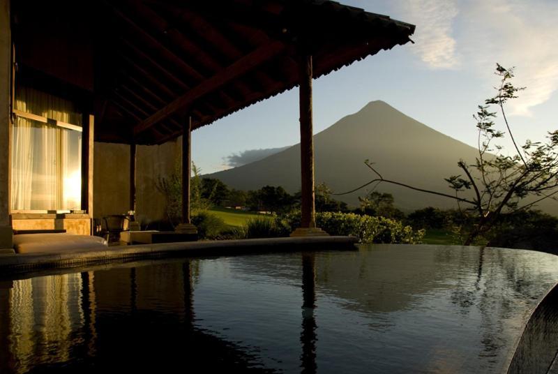 Hotel La Reunion Golf Resort And Residences Antigua Zimmer foto