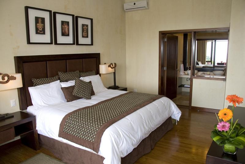 Hotel La Reunion Golf Resort And Residences Antigua Exterior foto